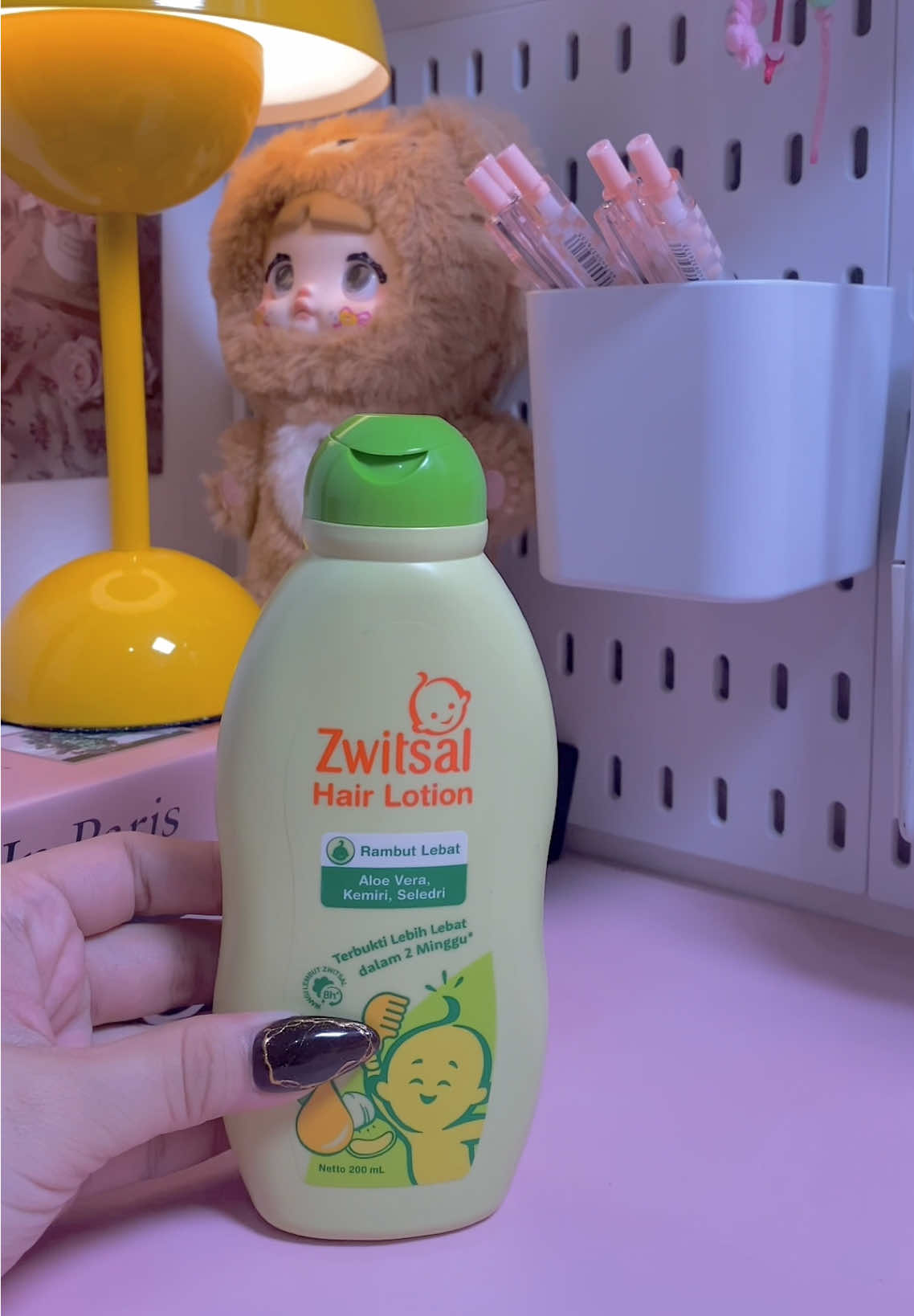 Newborn,anak-anak ,Orang dewasa juga bisa pakai loh 🤫 #fypage #zwitsalofficial #hairlotion #babylove #newborn 