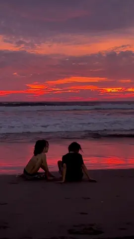 when sunset in Bali is at its best 🌅🖤