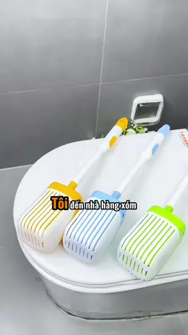 Chổi vệ sinh bồn cầu giá trị cao này rất dễ sử dụng. Nó có thể chạm tới các góc và khe hở và cốc hút có thể hút bất cứ nơi nào bạn muốn!! #thietthuc #choicovesinhnhatam #tienich #creatorsearchinsights #jizonguyen 