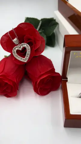 Valentine’s Day vibes 🥰 #fyp #foryoupage #viral #jewellery #diamonds #gfj #gfrenchjewellery #doncaster 