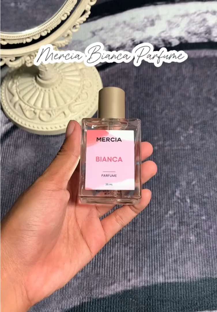 Ini gemaynya warna pink #mercia #merciaparfume #parfumewanita 