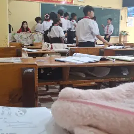 Cô giáo thì chill ,còn học trò thì struggle😁😁#xh #fyp #6a8 #thcsnguyencongtru #votri #mathmath 