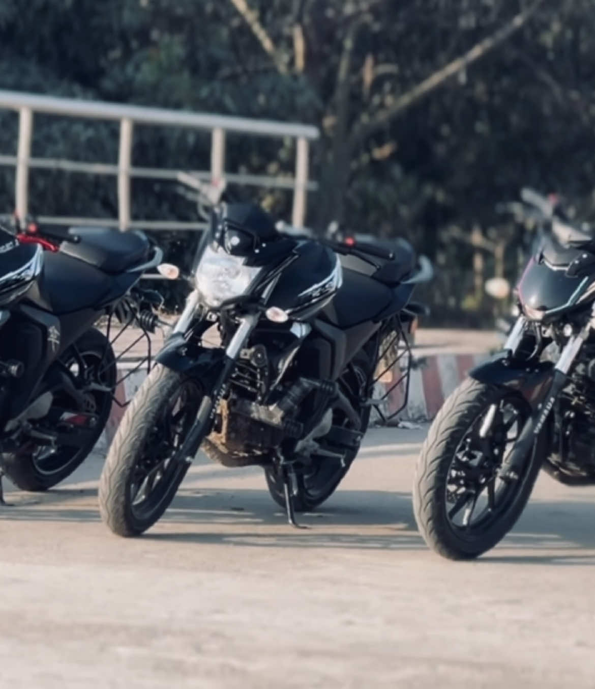 3 monster in one frame 🔥🔥@RAFI 💋 @⚡🔥Abrar Azizul 🔥⚡ #fypシ゚viral🖤tiktok #radoan #diabari #bike #fzv2