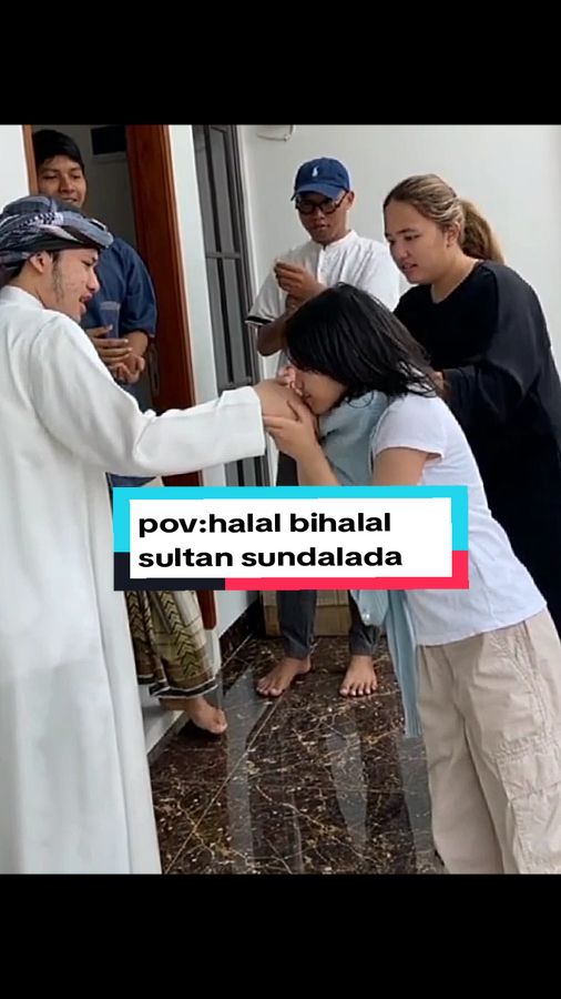 pov : halal bihalal sultan sundalada @Alwi assegaf official #mashallah #fouryoupage #alwiassegaf03 #ashabalwi #arabic 