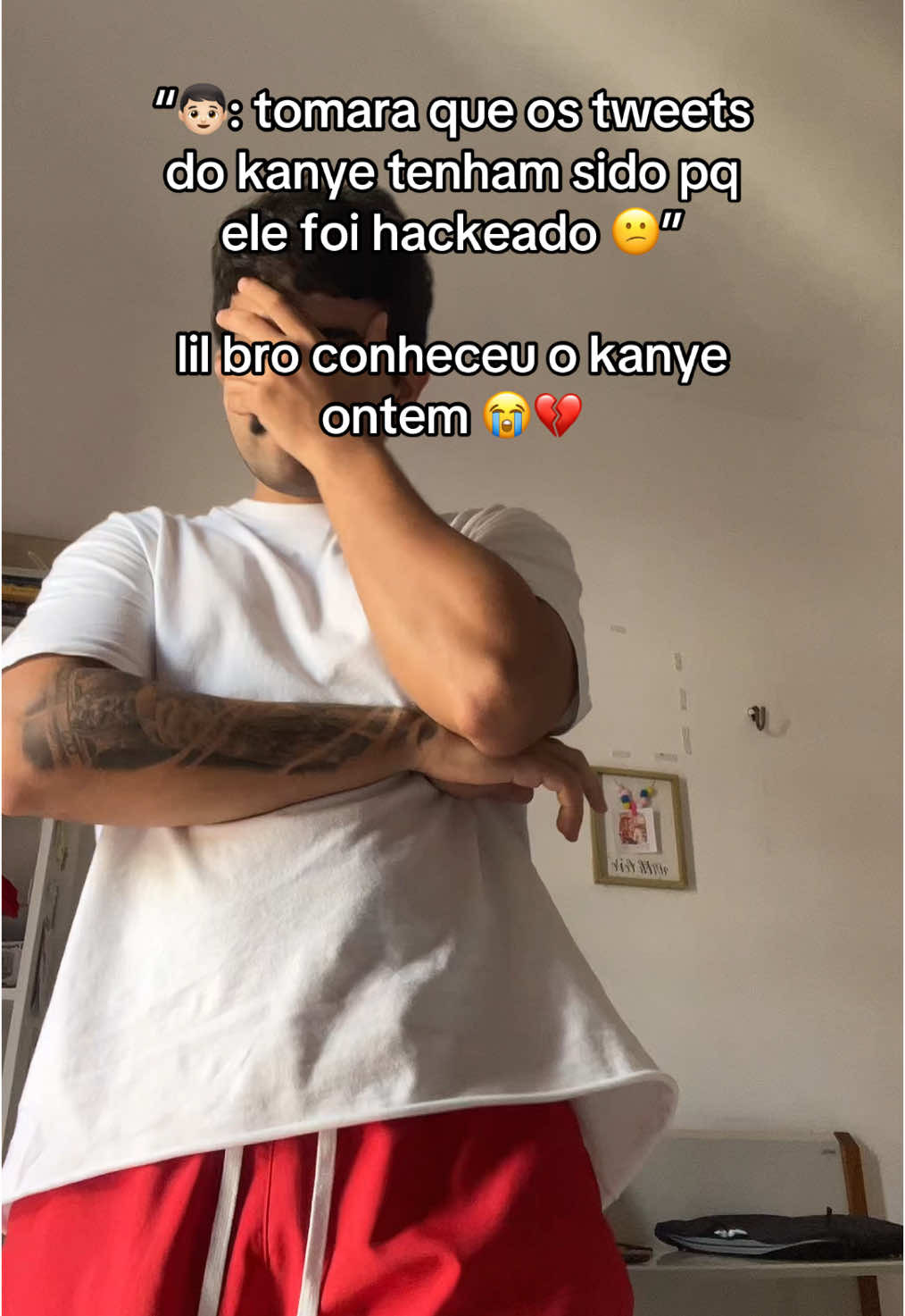 ATÉ O TRAVIS PAROU DE SEGUIR ELE MANO LARGA A MAO #kanyewest #kanye #ye #HipHop #rap #trap #yeezy #musica #rapmemes #trapmemes #trapbr #trapbrasil #rapbr #rapbrasil #rappers