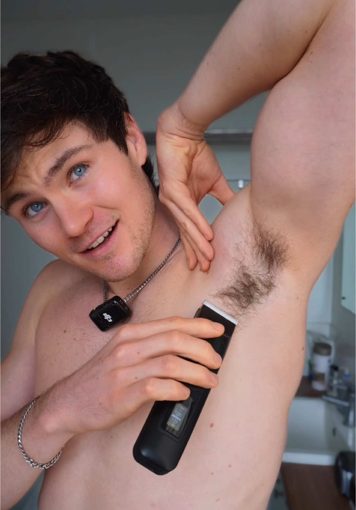 Testing out my new body hair trimmer ✅ Shoutout to @Brio Trimmers for sending this out! #bodyhairtrimmer #shaver #menshealth