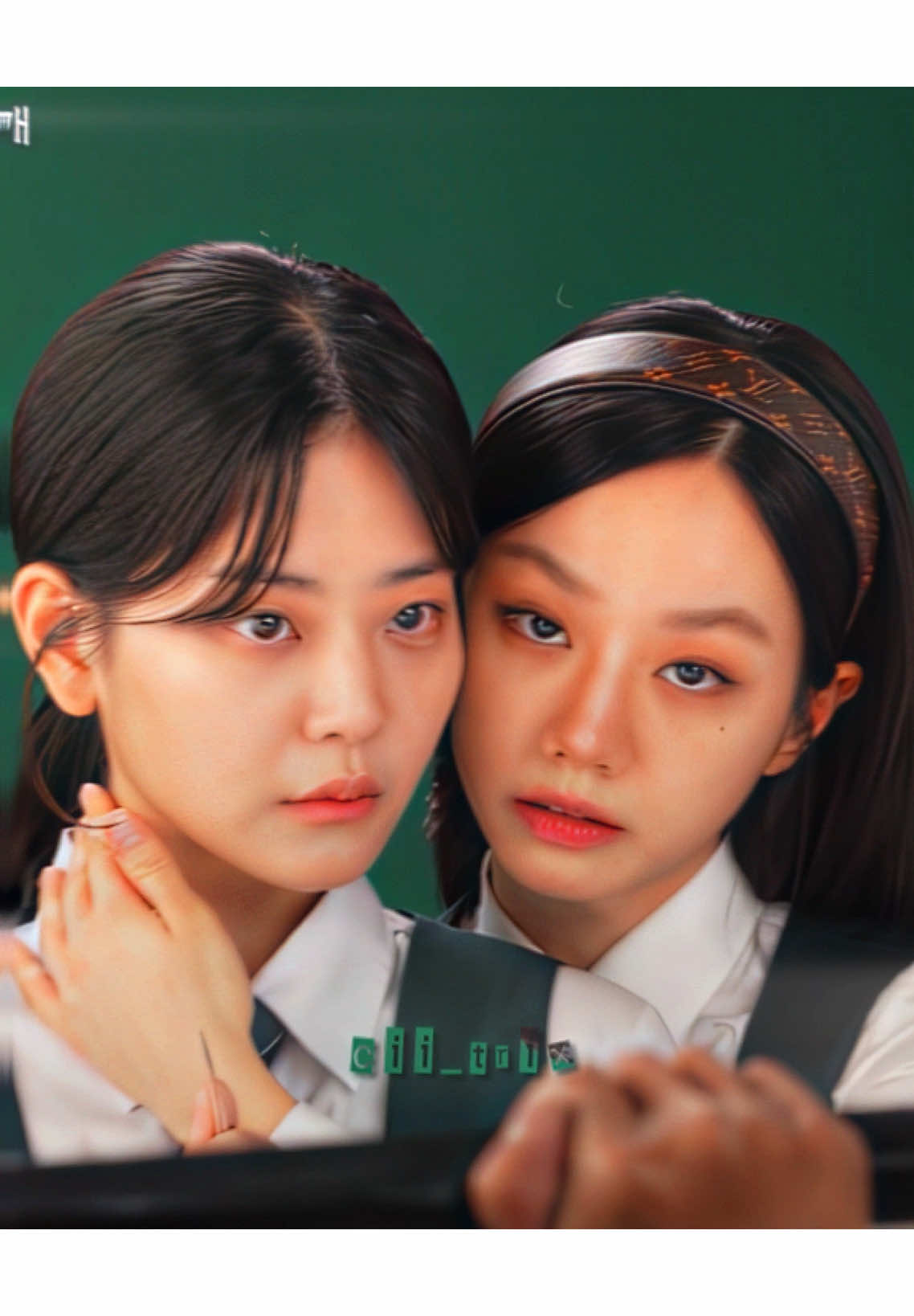 Hyewon is so real. if she’s already impatient to see the kiss, where does that leave the rest of us mortals? 😿 (cc in my bio) #friendlyrivalry #leehyeri #kanghyewon #chungsubin #leehyeriedit #kdrama #koreangl #wlw #cii_trix #edit #fyp 