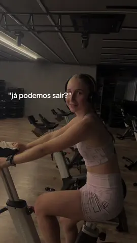 maldita hora do cardio ☠️☠️☠️#academia #amigos #memestiktok #cardio #GymTok 