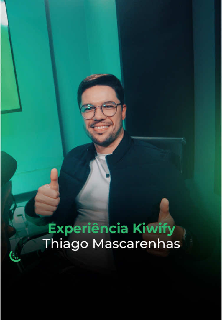 Sabe quem esteve por aqui com a gente para receber a sua premiação de 1 milhão? O @thiagomascarenhas7 Ele é especialista em perpétuos low ticket e veio ensinar um pouco do que sabe no Kiwicast. Além disso, preparamos uma verdadeira Experiência Kiwify para ele. Dá só uma olhada.