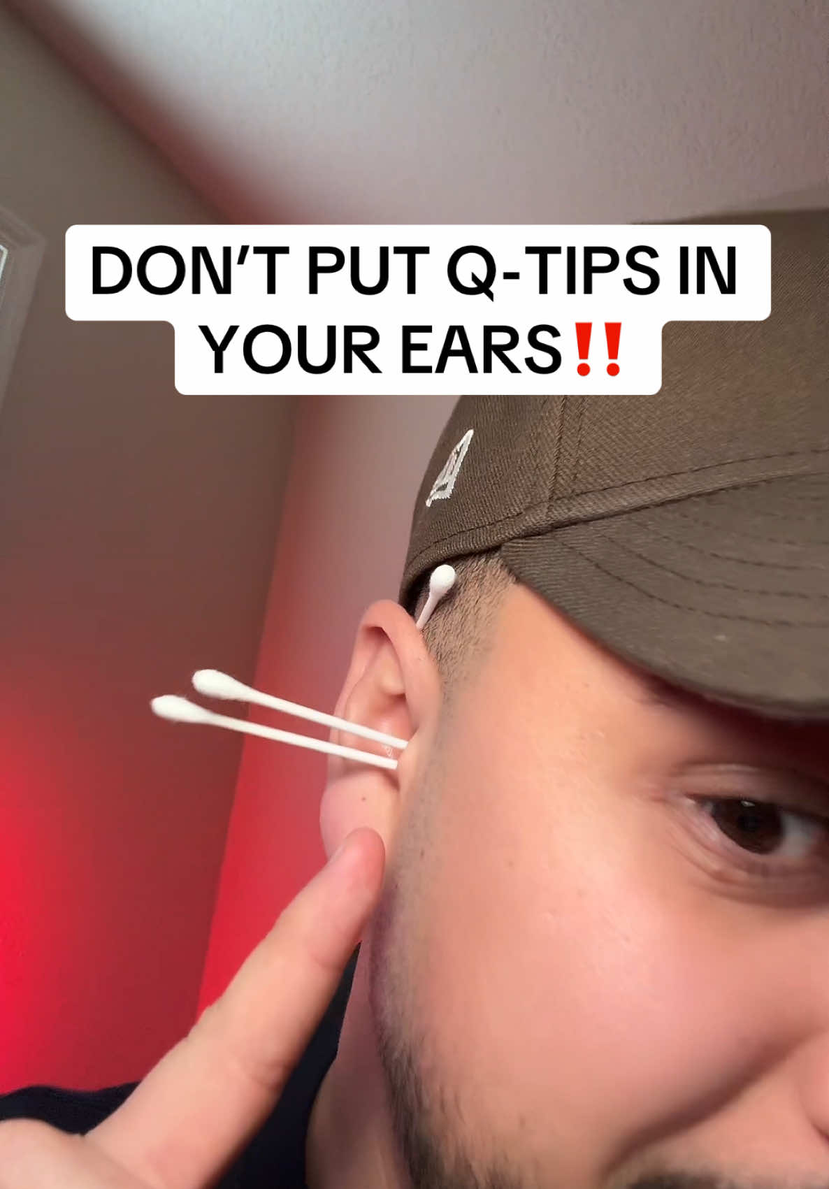 that’s sooo dangerous ⚠️ use an earwax removal tool instead.. only $10 with FREE shipping 🔥 #earwax #earwaxremmoval #earwaxremoval #oddlysatisfyingtiktok 