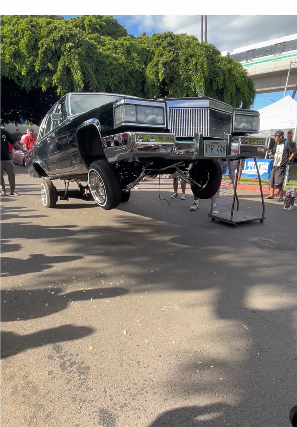 Hoppers in the 808 ☀️ #caddy #cadillac #lowrider #lowriders #lowriderlifestyle #lowrideraddicts #lowriderlife #fyp #trending #og #oldschoolcars #chevy #cadillacescalade #cadillacs #hawaii 