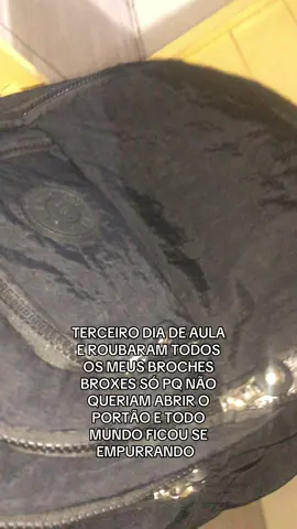 QUE ÓDIO PLMDS AFFS NUNCA MAIS TUDO LADRAOA , TAVA 17 REAIS CADA QUE ODIO #mulherdepreso🔓🕊👫💍 #fyppppppppppppppppppppppp #escola #bottons #fouryou 