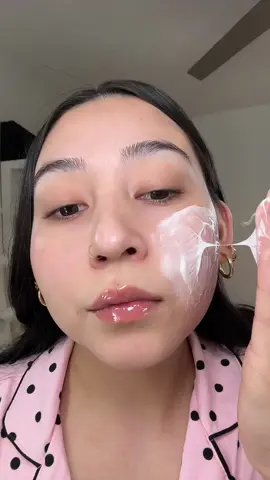 Hidratación en una crema ✨🫶🏻 @SKIN1004 Official  #fy #skin1004 #koreanskincare #hydration #glowyskin #cream #moisturizer #sensitiveskin #skincareroutine #probiocica #skincaretips #kbeauty 