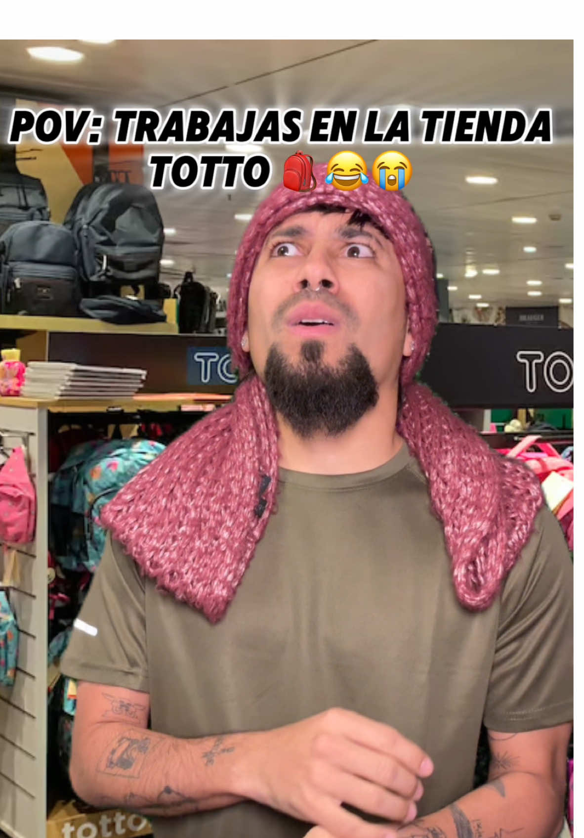 Trabajar en la tienda Totto 🎒 NO ES FACIL OK! 😂😂😂😭😭😭 . . . . #totto #fypboricua🇵🇷 #comediaboricua #tiendas #serboricuaestabrutal #hechoenpuertorico 