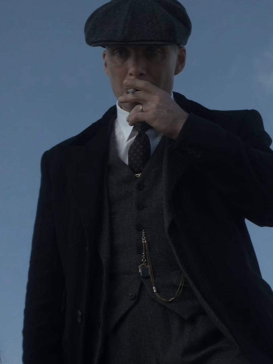 THOMAS SHELBY💵🫰😎🤚💔 #motivation #money  #alone #forever #newtrend #italy  #thomasshelby  #peakyblinders  @MENTES MILLONARIAS 