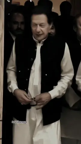 Mera Shehzada Leader Imran Ahmad khan Niazi ✨🤌🫶🥺🫴👀🫂👀#ptiofficial #primeministerimrankhan #ptiofficial #viralvideo #pakistan #imrankhan #releaseimrankhan #foryoupage #freeimrankhan #pti_zindabad #1millionaudition #Imrankhanpti #unfreezemyacount #pti #tahreekinsaf @Imran Khan Official @PTI OFFICIAL 