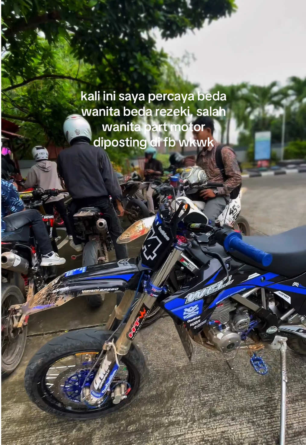 iyakan😭🤪 #fypシ゚ #supermoto #crf #nyiprat #xybca #fypp #cikarang 