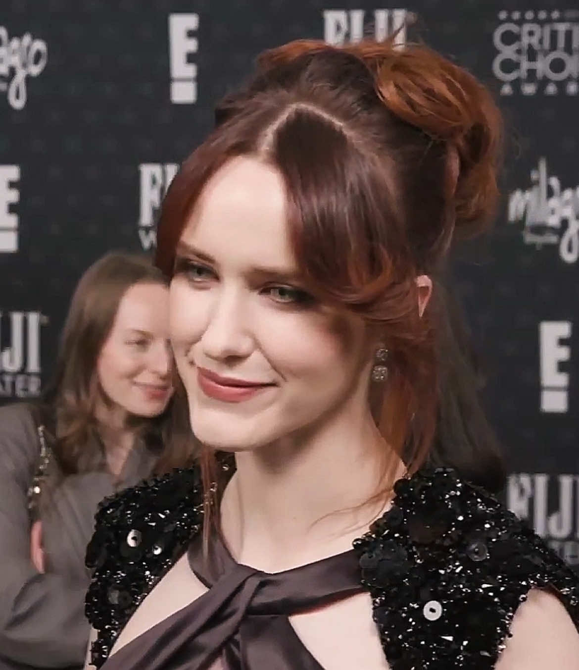 rachel visited luke on the set of étoile let’s start a rumor that she’s guest starring as his estranged ex wife who he’s still in love with  #themarvelousmrsmaisel #rachelbrosnahan #lennybruce #midgelenny #mrsmaisel #lukekirby #etoile 