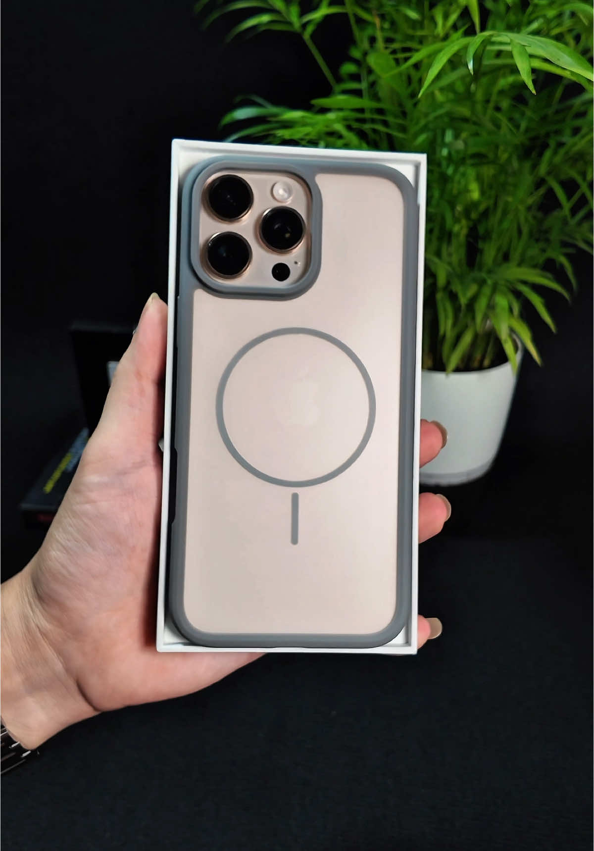 Ốp đẹp khum #nghienop #oplung #oplungchongsoc #oplungiphone #oplungdienthoai #oplungmagsafe #oplungsilicon 