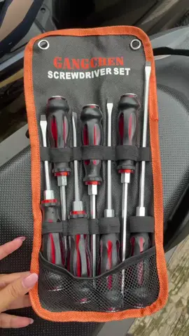 #obeng #alat Set obeng Phillips 7-piece yang sangat terjangkau dengan sisipan magnetik. Klik video di bawah untuk mendapatkan alat favorit Anda.🔥🔥