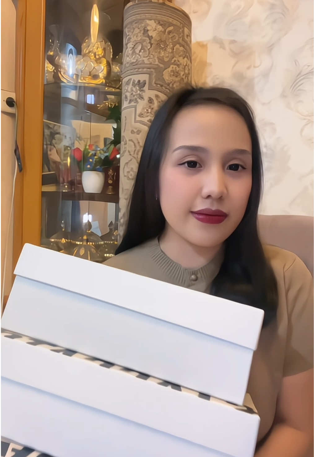 UNBOXING PAKET! 📦  selalu suka sama koleksi nya staccato🤏🏻🖤 #staccato #inspirasioutfit #fashion #heelswanita #heels #flatshoes 