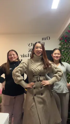 I had a great time 😊 beautiful sisters☺️ @LaxmiTamang21 @Parbati #guliyo #guliyojerryhau #mayalai #mepalitikok #fyp #foryoupag #trendingnepal #trendingnepalisong 