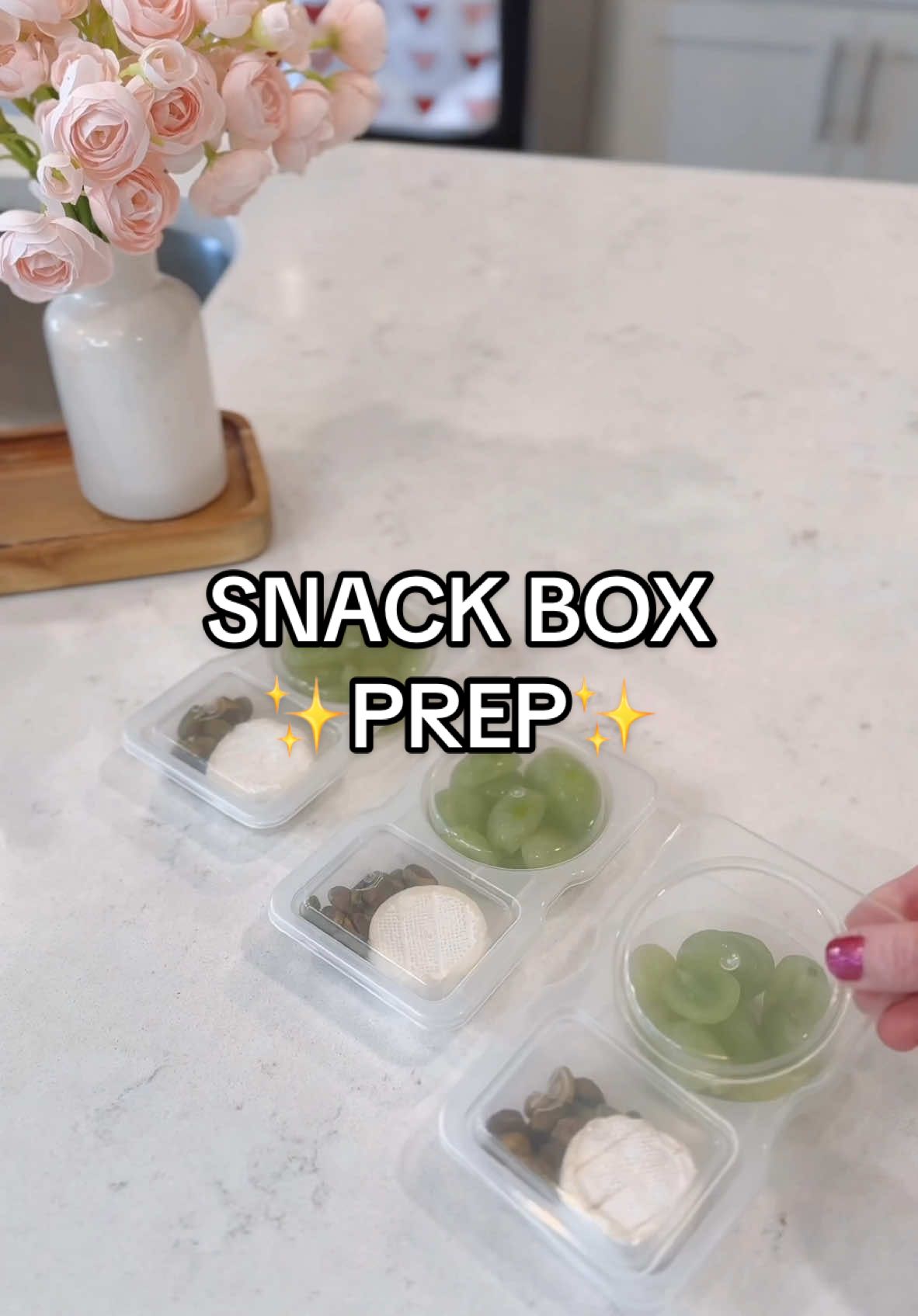 Prepping a few (reusable) snack boxes to grab-and-go this week! 🥒🧀🍇**Linked in my Amazon Storefront (in my bio) under “Food Containers” #snackbox #snackboxideas #foodprep #snackprep #healthyeats #snackideas #healthysnackideas #amazonfinds #lorissaskitchen 