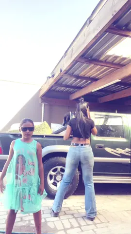 😝