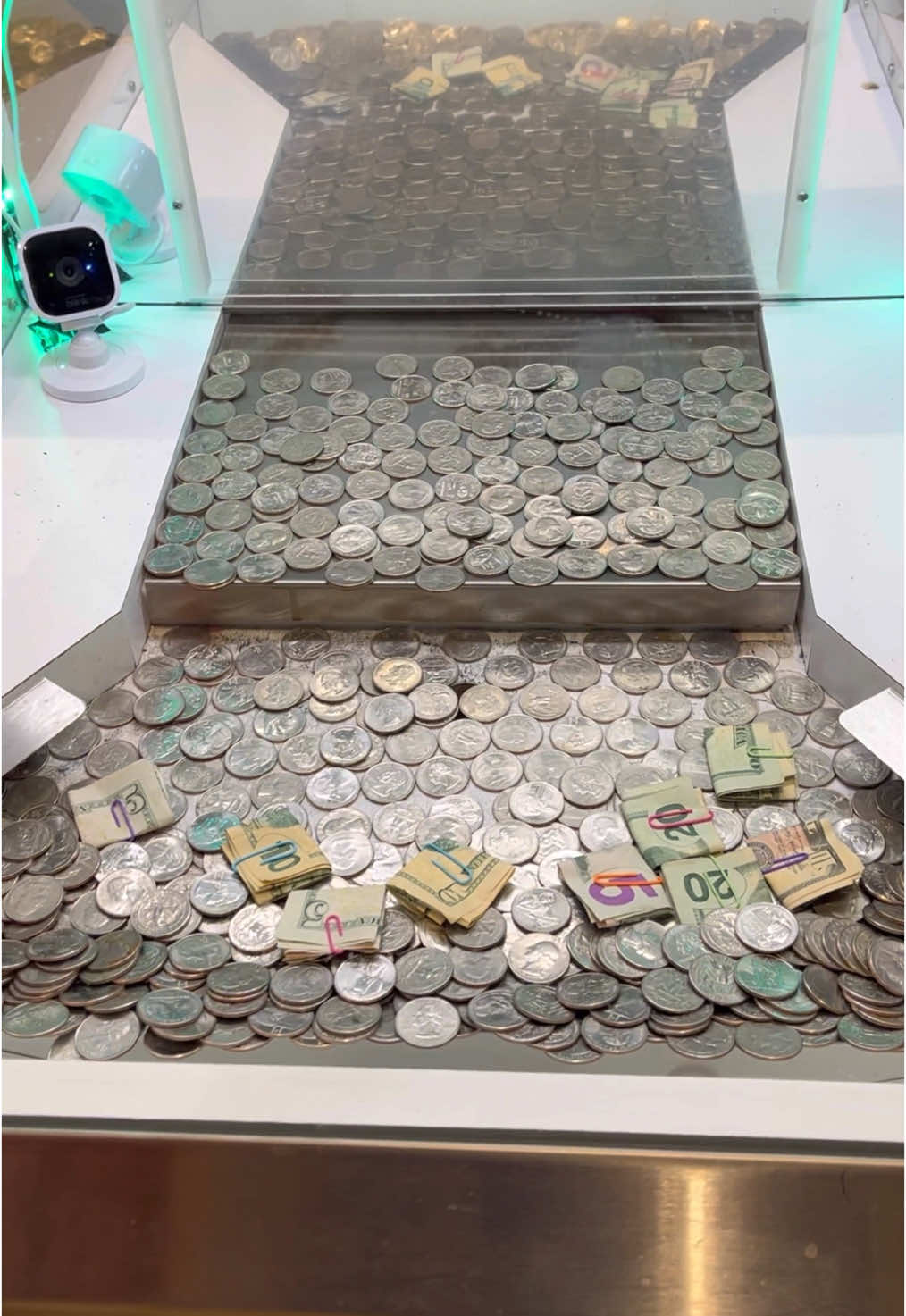 Day 16 Trying to Win MONEY from a Coin Pusher! #arcadewarrior #arcade #coinpusher #money #hack #challenge #foryou #fyp