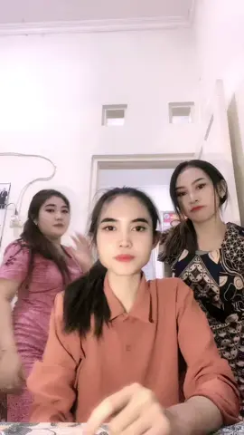 Tertekan haha