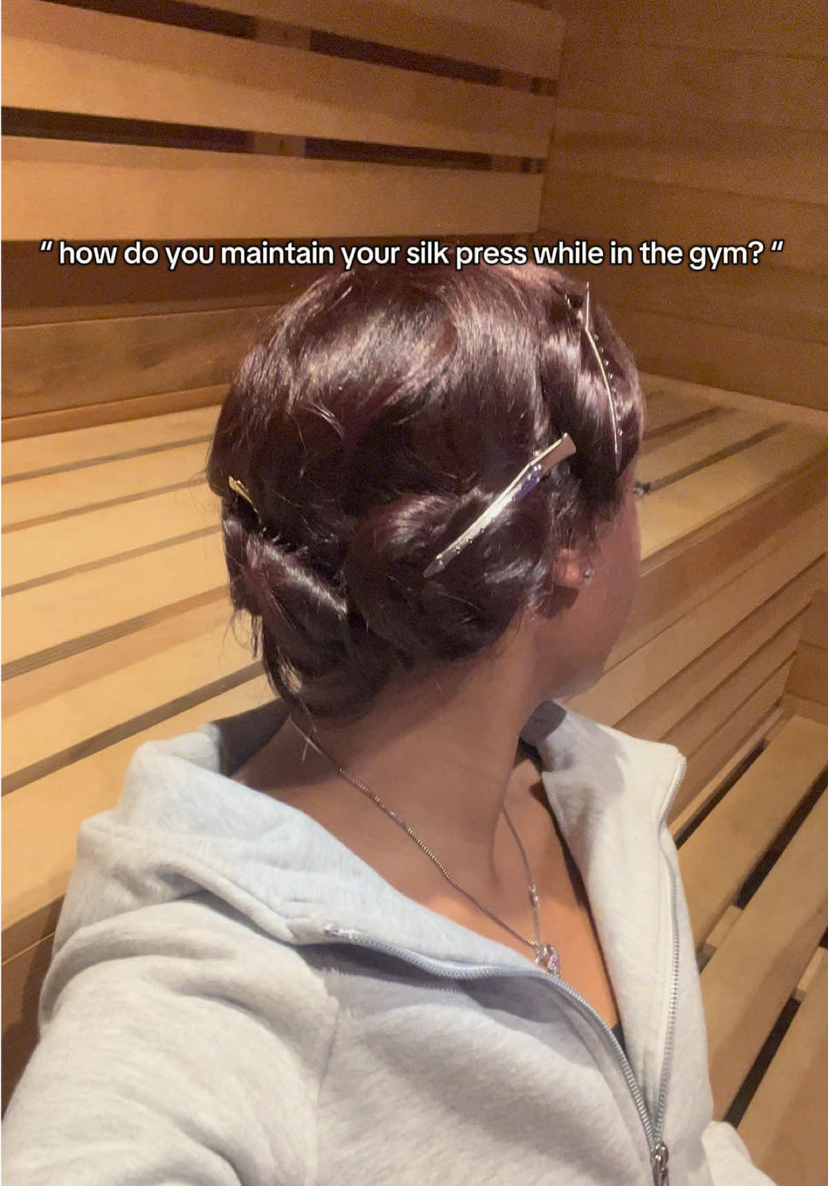 what works for me 🤷🏽‍♀️ #hairtok #hairinspo #hairstylist #silkpress #burgundyhair #haircare #haircontent #fyp #viral #GymTok 