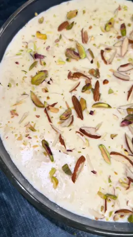 Kheer recipe chawal ki kheer #Recipe #fyp #foryou #pakistan #desi #desirecipes #punjab #desidesserts #dessert #dessertrecipe #kheer #kheerrecipe #chawalkheer 