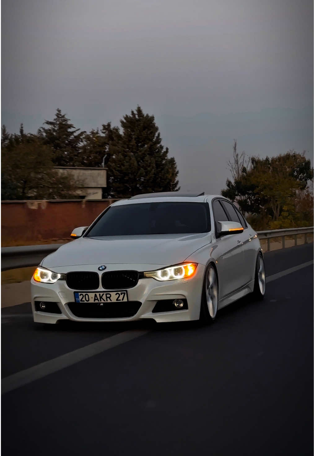 Bana neden kıydın yar… #bmw #bmwm #bmwlove #bmwlife #bmwclub #bmwm3 #f30 #