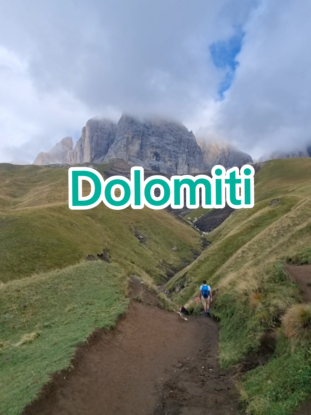 just throwing it out there 🤷🏻‍♀️🌿💚   #mountaingirl #dolomitesitaly #mountainlife #Hiking #montagna #hiketok #dolomiti #mountain #dolomites #sudtirol #altoadige #Outdoors #trekking 