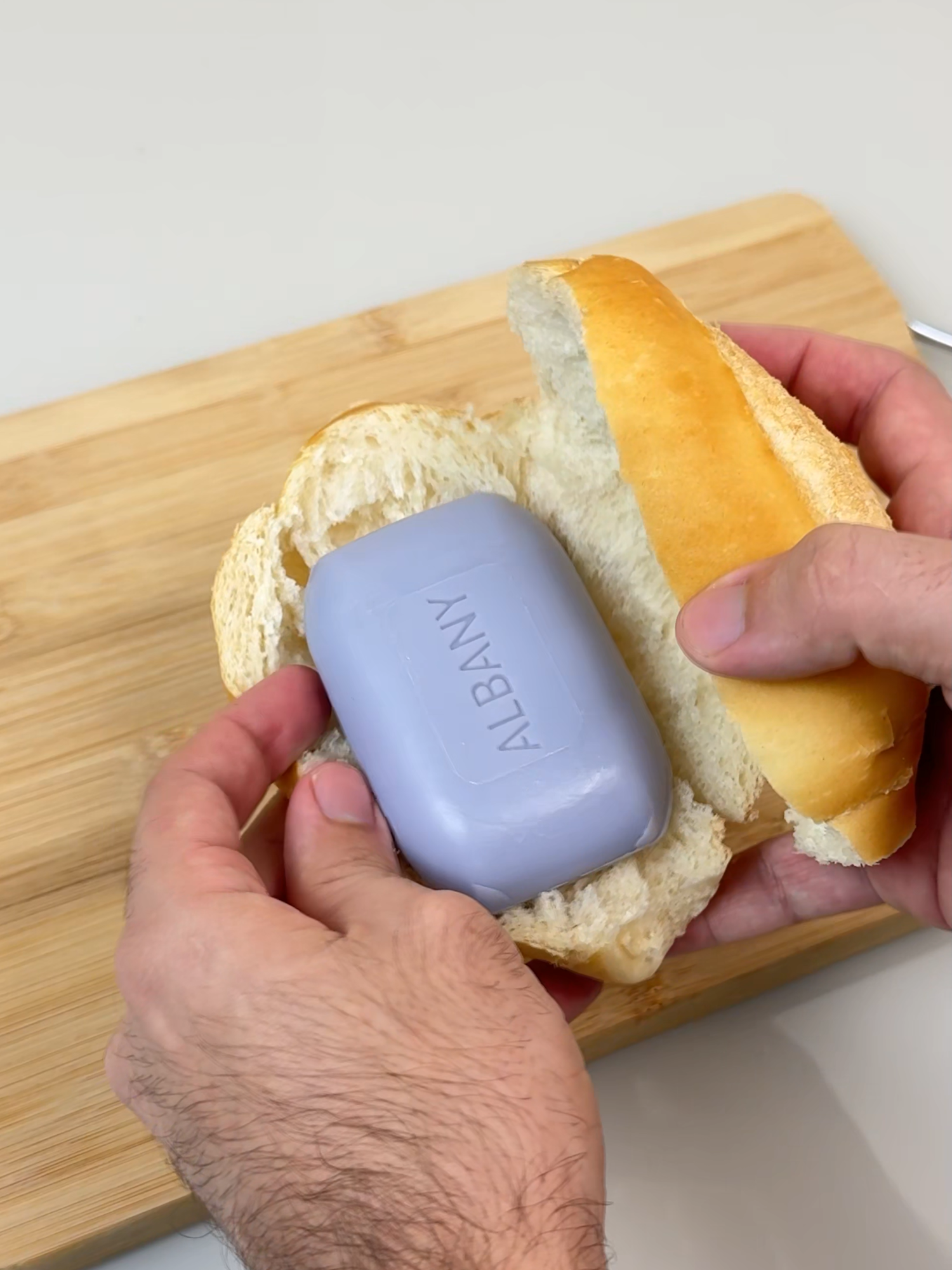 Put some soap on bread and solve a big problem! #lifehacks #homehacks #cleaninghacks #cleaning #cleaningtiktok #insects