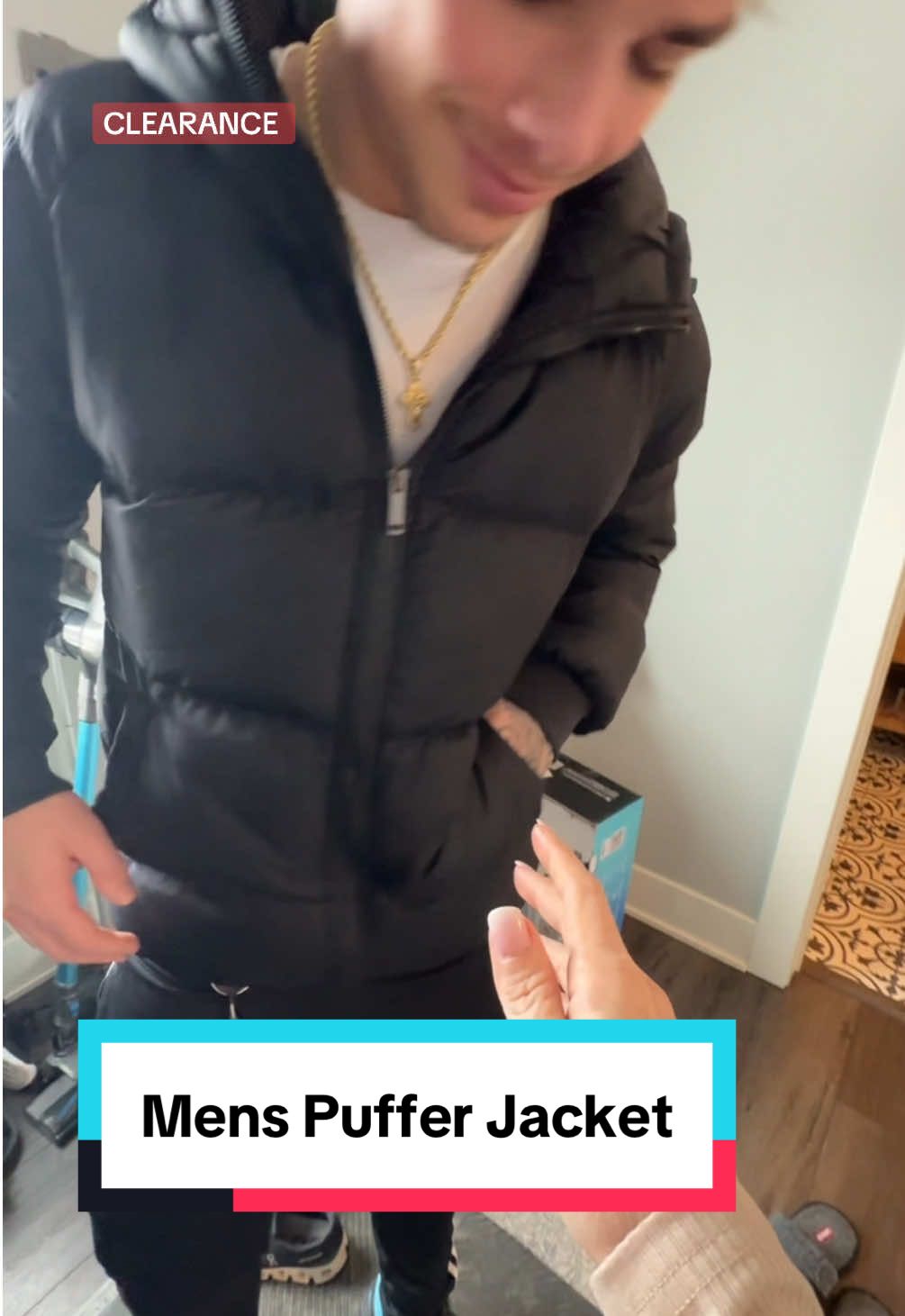 On clearance! Snatch it up! Comes in other colors!  #mostloved #tiktokshoprestock #TikTokShopLoveAtFirstFind #mensjacket #pufferjacket #winterclothes #clearancefinds #clearance #onsale #sale #ootdfashion #mensfashion 