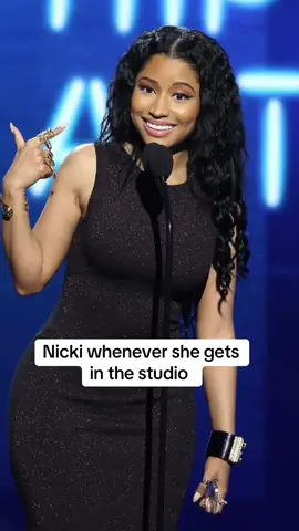 When you hear Nicki Minaj spit…#nickiminajwroteit #fyp #foryou #gay #comedy #nickiminaj #barbz 