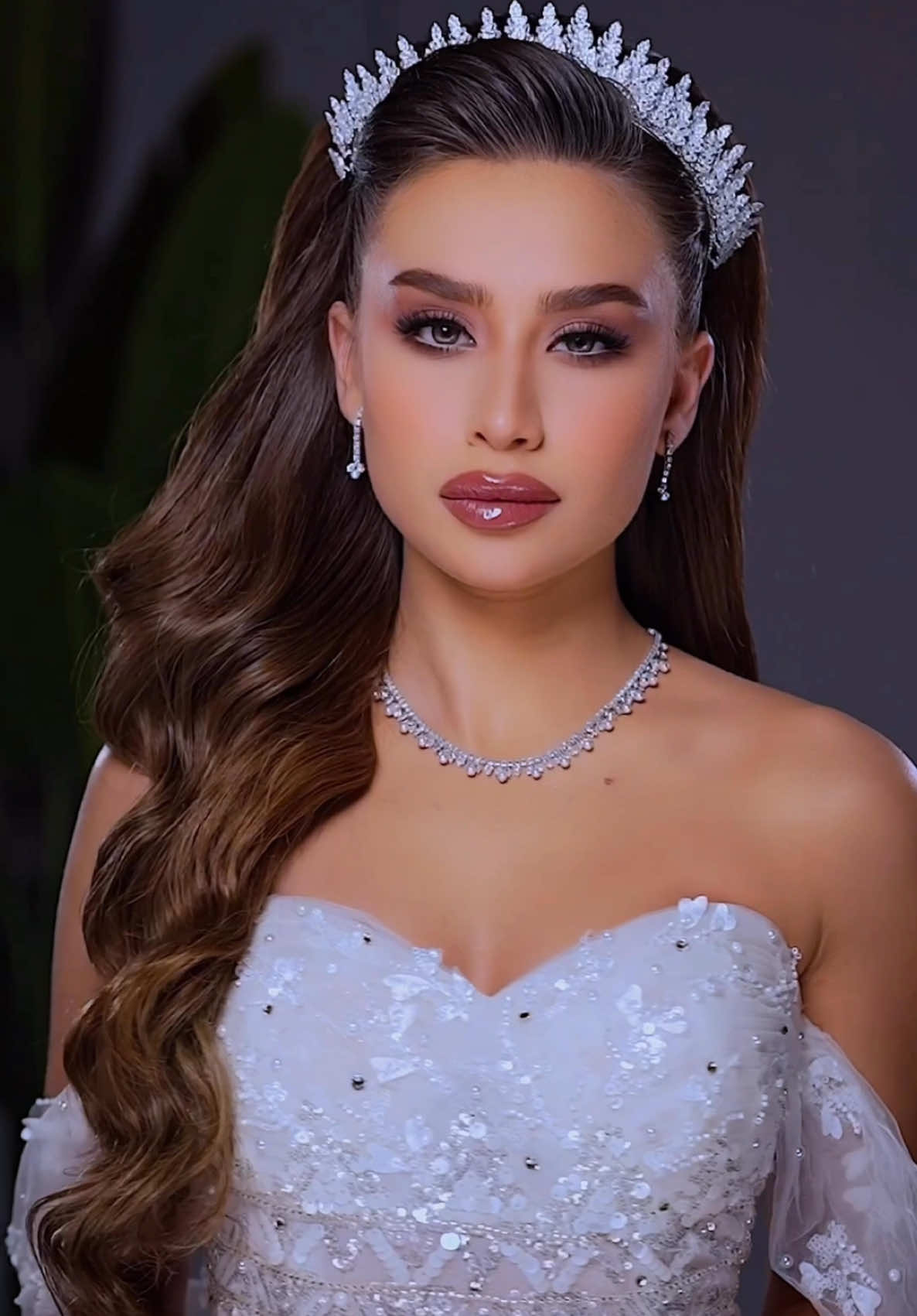 Before nd After by MajdolineShahed .. ##cinderella  #bridalmakeup  #makeupbeforeandafter  #fyp  #wedding  #مكياجي  #عروس  #ساندريلا  #مناسبات  #قبل_وبعد  #اكسبلور 