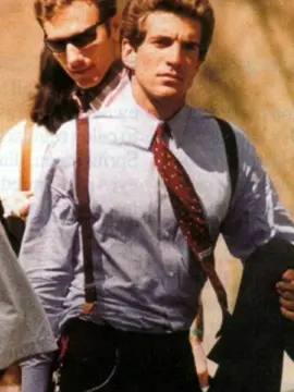 nonchalant final boss #jfkjr #johnjohn #johnfkennedyjr #kennedy #style #cbk #girlblogger #nyc #menoutfits #nonchalant #90s #viral #jfkjredit #edit #fyp #foryou