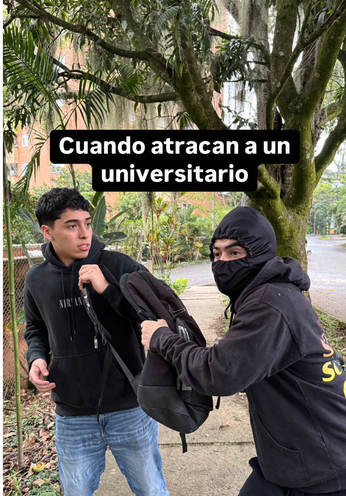 Cuando roban a un universitario 🥹🎒(que no es de Eafit)