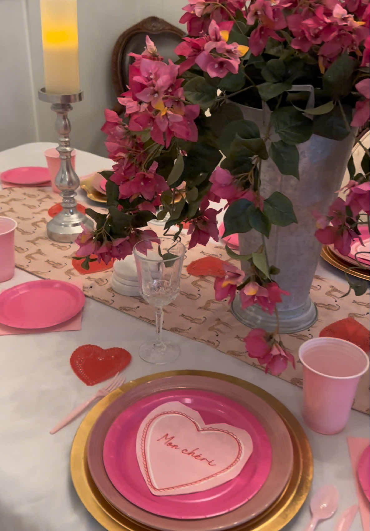 Pre Party Time! 💕 #host #Home #decor #valentines #galentines #party 