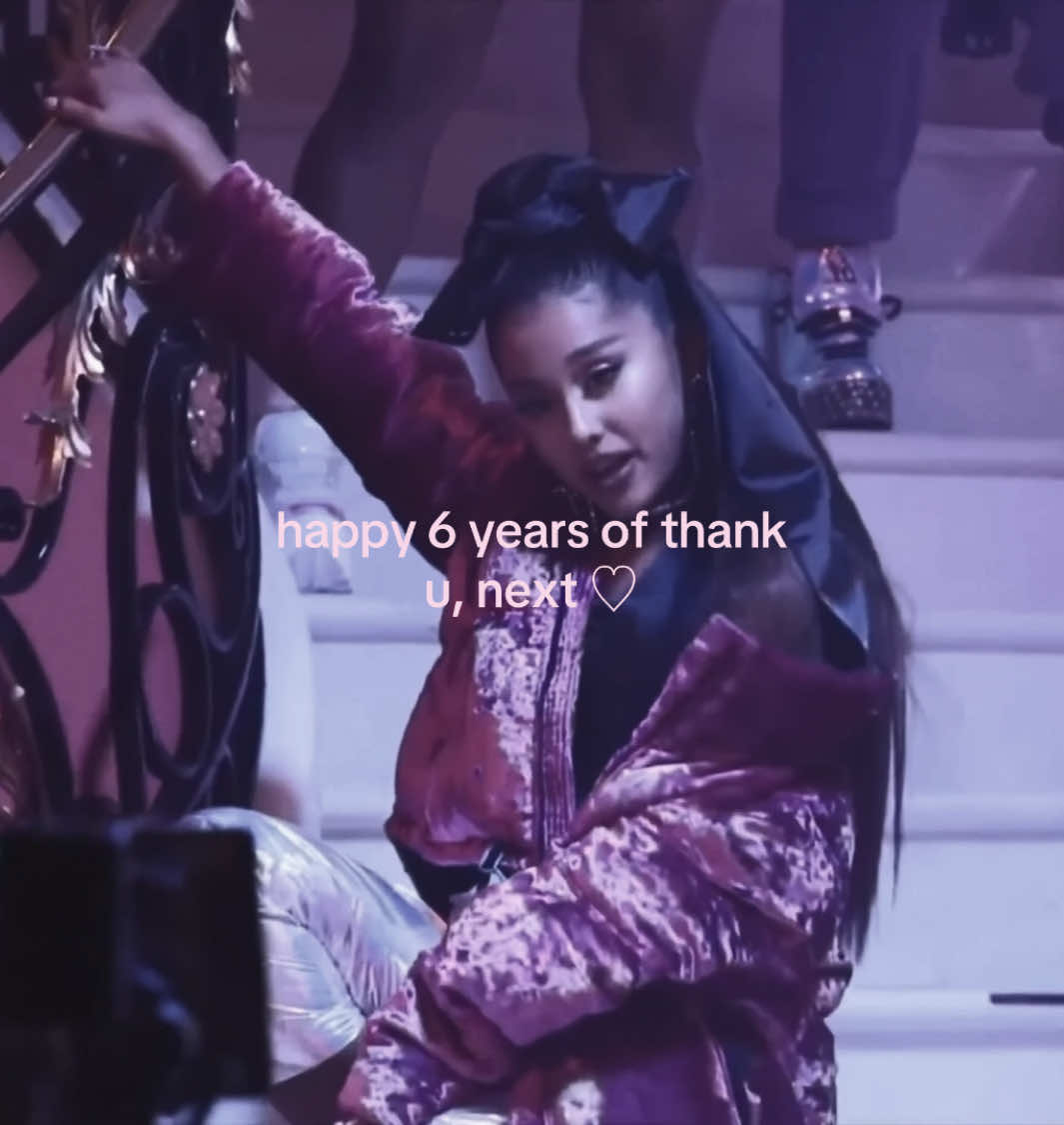 “thank u, next got me through some shit” 💘 #arianagrandebutera #arianagrande #arinator #thankunext #thankunextalbum #fyp #foryoupage #actives?  