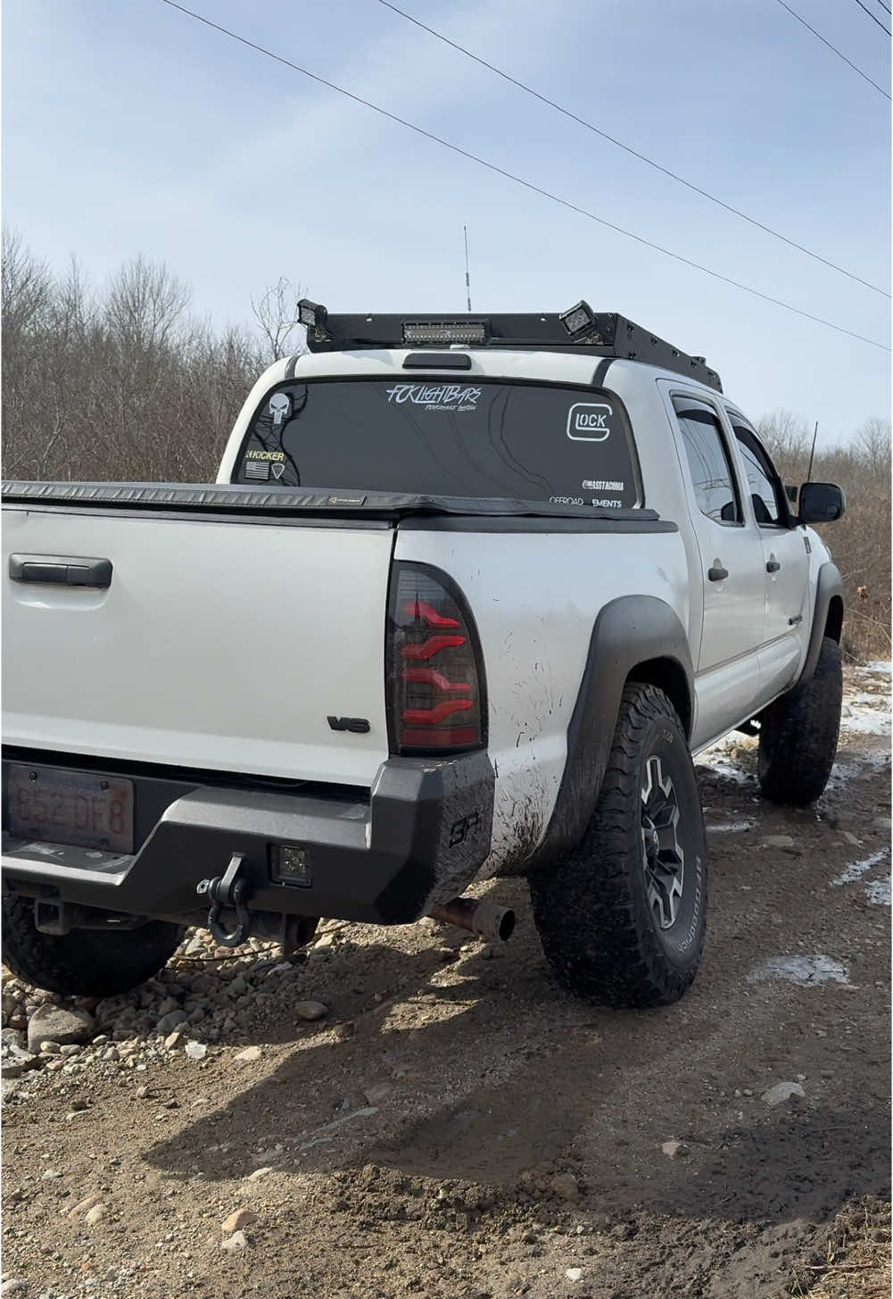 nahhhh she don’t rub  #tacoma #toyota #x #offroad #toyotatacoma #trd #runner #seattle #pnw #tacomaworld #overland #trdoffroad #tacomabeast #overlanding #tacomaoffroad #yotamafia #tacomanation #letsgoplaces #adventure #tundra #yota #washington #yotalife #wd #trdpro #offroading #puyallup #tacomawa #taco #liftedtrucks