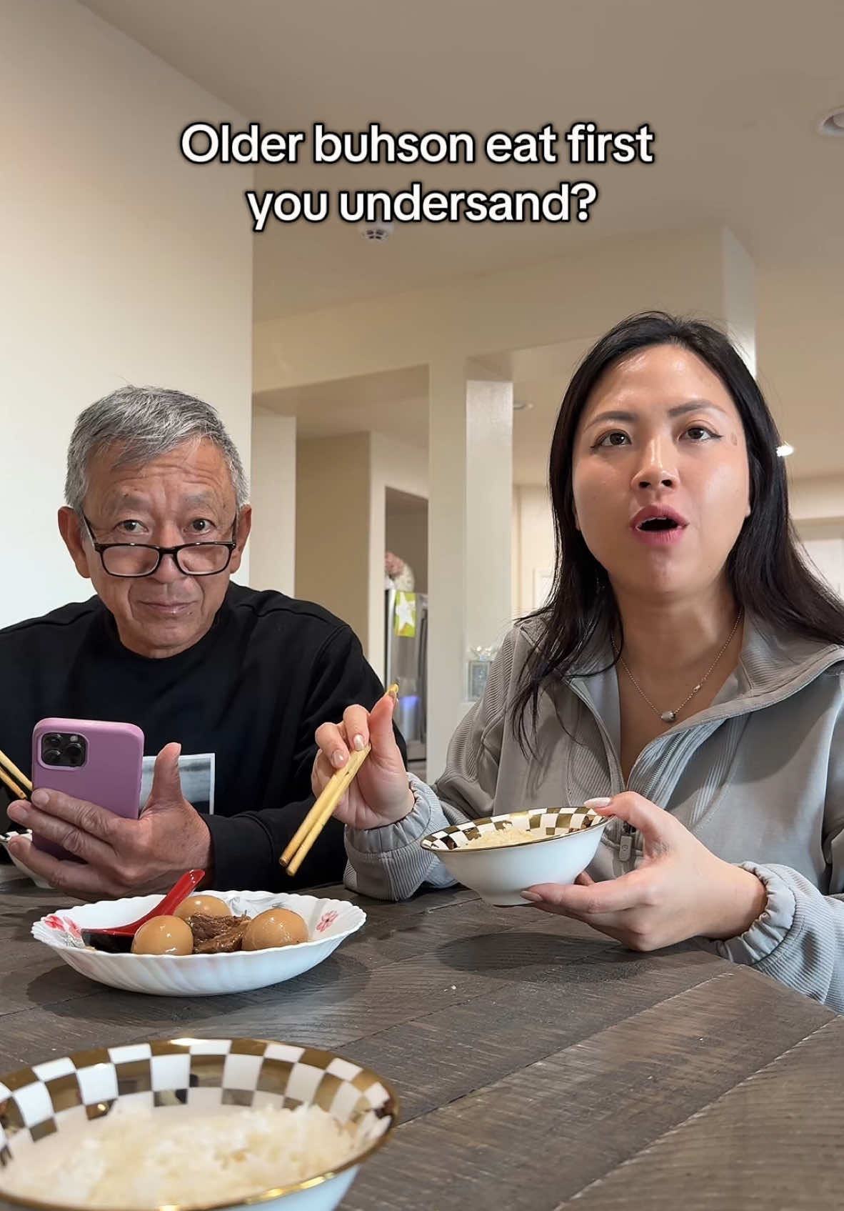 We just wanna dad come onnn #dadsoftiktok #couplecomedy 