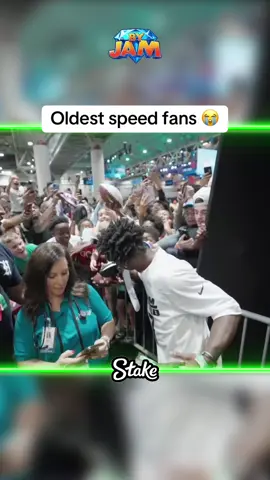 Oldest speed fans 😭 #kai #kaicenat #superbowlLIX #flagfootball #football #fyp #ishowspeed #speed 