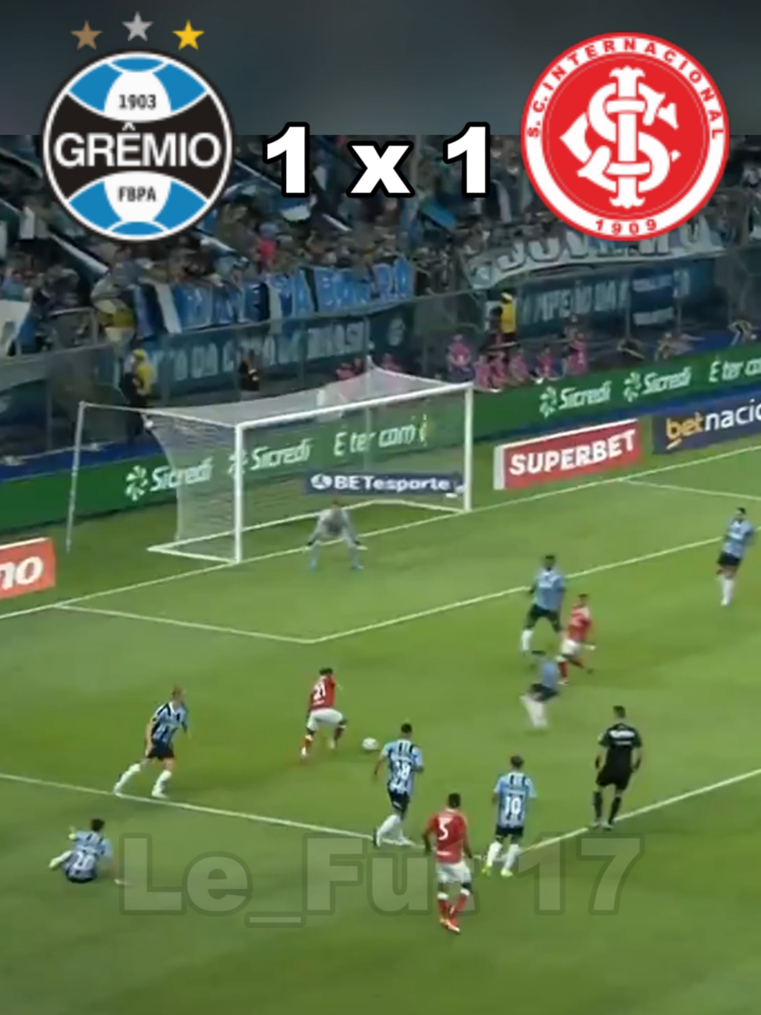 gremio x internacional #futebol #gremio #gremiomaiordosul💙🖤🤍 #gremiocopeiro #campeonatogaucho #internacional #internacionalfc #fut #futbol⚽️ #futeboldazueira #videoviral