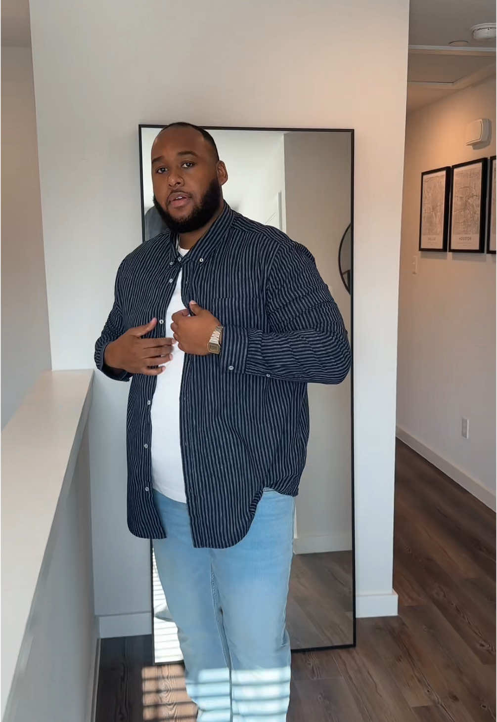 Warm winter day ❄️ in Dallas so I popped fly real quick. Fit from from @JohnnyBiggUSA  #bigandtall #plussizemen #GRWM #plussizemenswear #foryou #johnnybigg 