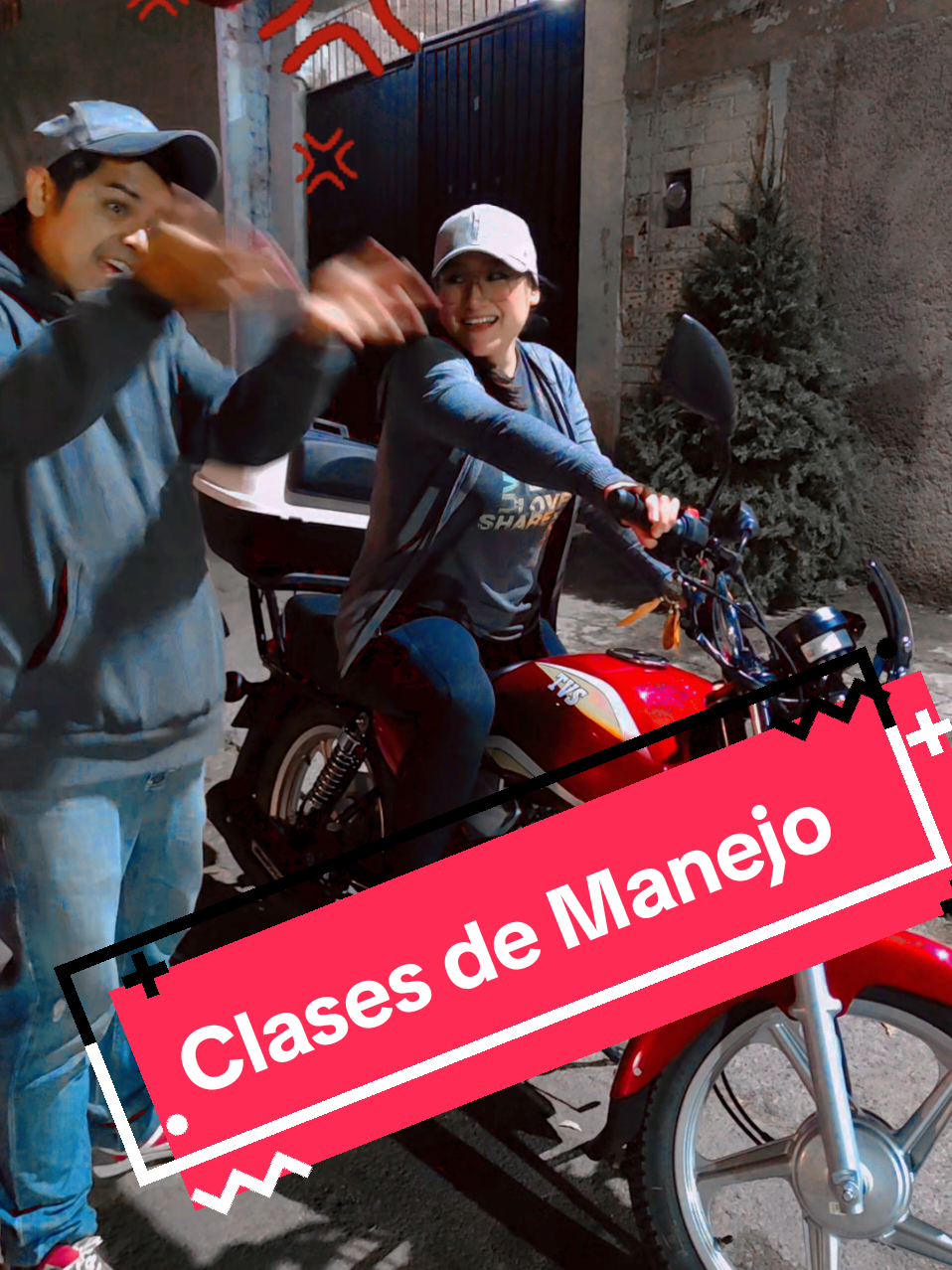 #clasesdemanejo #aprendiendoamanejar #moto #chicabiker #sacas #clutch #metes #acelerador #lamirada #alfrente #vivi #enseñandoamanejar 