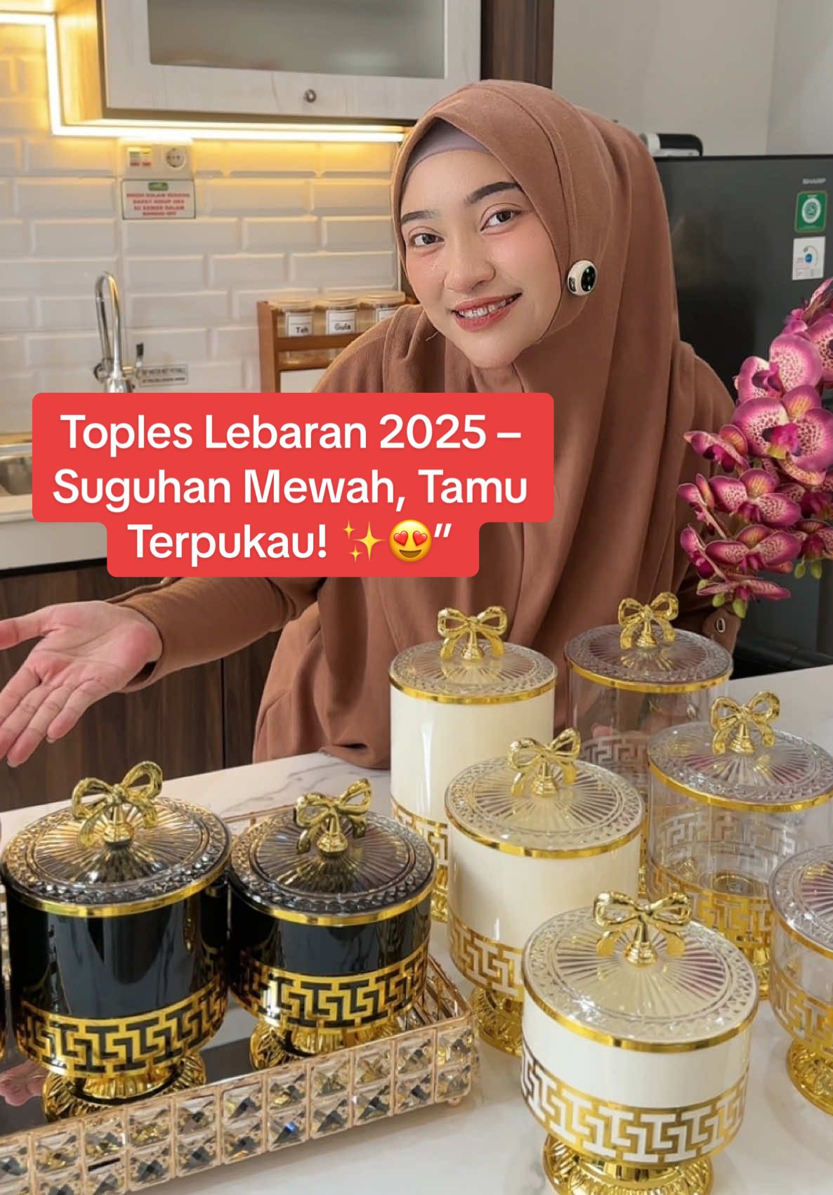 Mau suguhan kue lebaran terlihat mewah, tapi toples lama udah kusam? : Toples Lebaran 2025 ini! Desain elegan, bikin meja tamu tampak lebih eksklusif. Cocok buat kue kering, permen, atau snack favorit. Harga tetap terjangkau, tapi tampilan sekelas hotel bintang lima! ✨ 🔥 Stok terbatas! Buruan checkout sebelum kehabisan! 🏃‍♀️💨 #toples #topleslebaran #topleslebaran2025 #toplesaesthetic #toplesestetik #toplessultan #toplesmewah #toplessnack #toplesmurah #topleskuekering #yearendsale #wibgajian #Gebyarbelanjajanuari #cuantanpabatas #megaguncang1212 