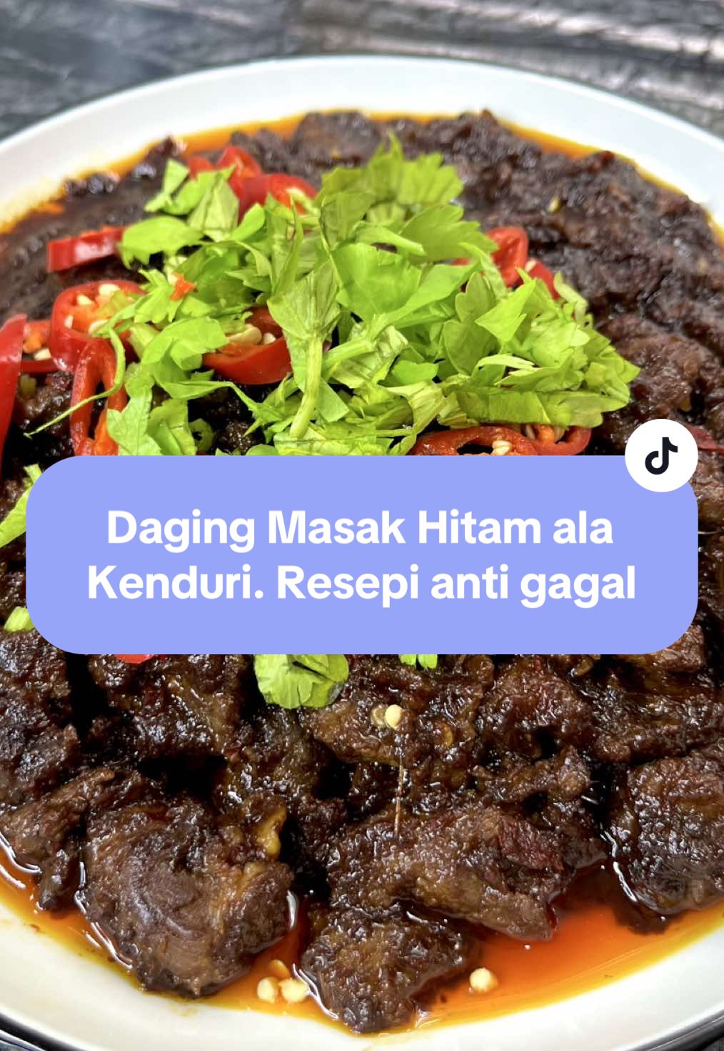 Ada follower request jd kita tunaikan. Kalau makan dgn nasi minyak dan jelatah lagi surrrr. Takyah tunggu kenduri pun takpeee 😆 #fyp  #fypシ゚  #plumshumblekitchen  #resepisimple  #masakapaharini  #masakcaraplum  #dagingmasakhitam 